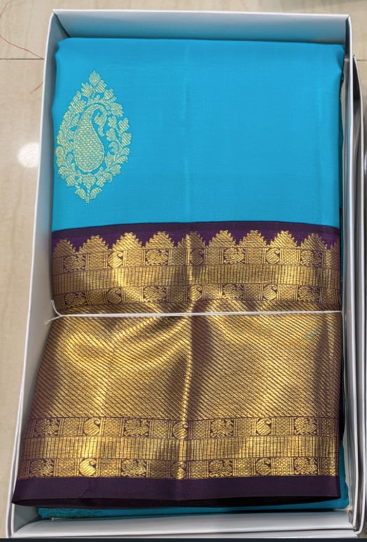 Banarasi Silk Saree – Gold Zari Brocade